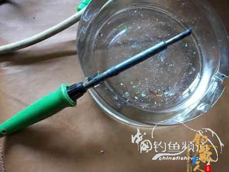 自己动手夜钓灯 拒绝奸商暴利 图