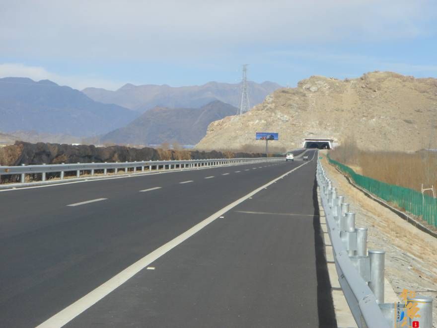 今天钓鱼成“空军”或欣赏西藏塞纳河风光