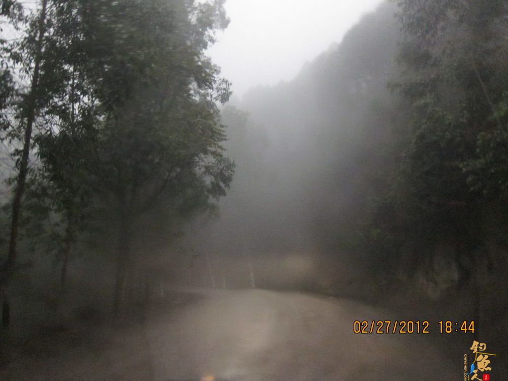 龙潭，遭遇专业网民！ 作者：捕鲮者