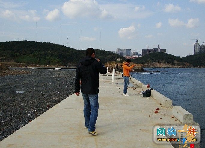 去年秋天大连海边组织的