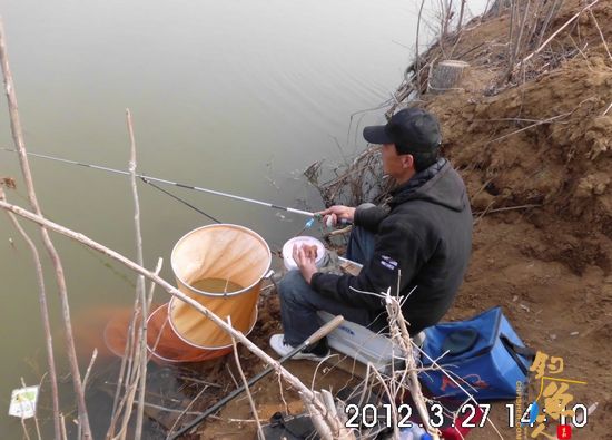 怡水苑垂钓生态园 （二） 多人垂钓，壮观图