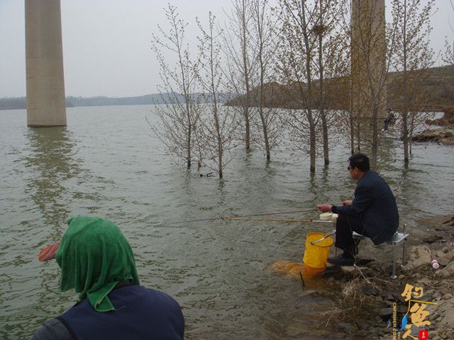 仕阳水库 在这钓鱼有点爽