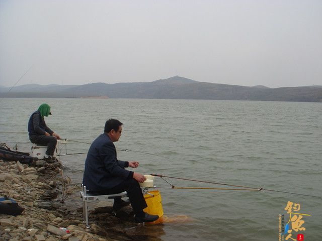 仕阳水库 在这钓鱼有点爽