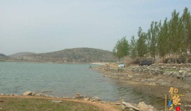 我和老婆去钓鱼