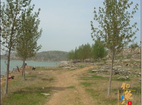 我和老婆去钓鱼