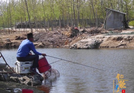 一帮弟兄将在凌晨三点到门楼水库抢占钓位去。佩服！确实疯狂，