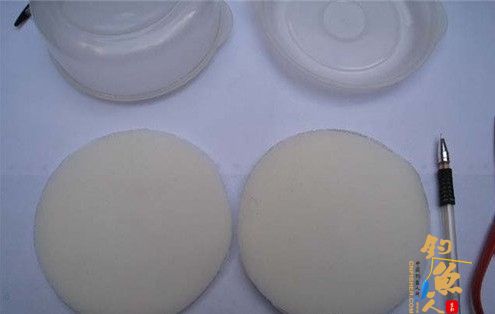 冬季钓鱼红虫钓饵如何保存?图解