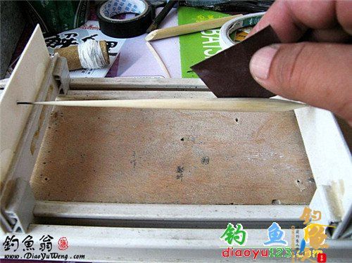 最后上漂床（自己用汽车录音机的电机做的）进行细细的打磨，漂尾和漂脚的过渡区打磨的没有阻挡感就可以了