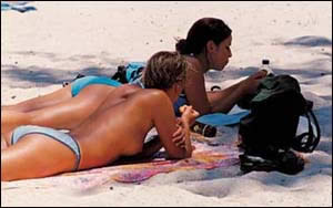 去海边游玩需要准备的东西