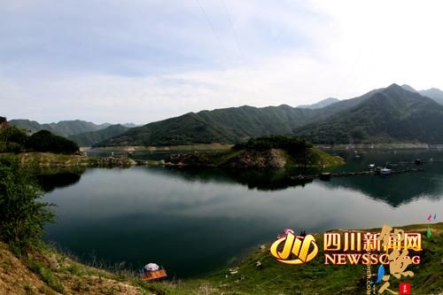 美丽的白龙湖风光