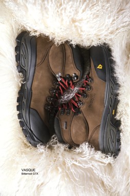 vasque作为领先的科技引导型鞋类供应者,不断地为专业户外运动选手和爱好者在他们所喜爱的运动领域突破极限而努力