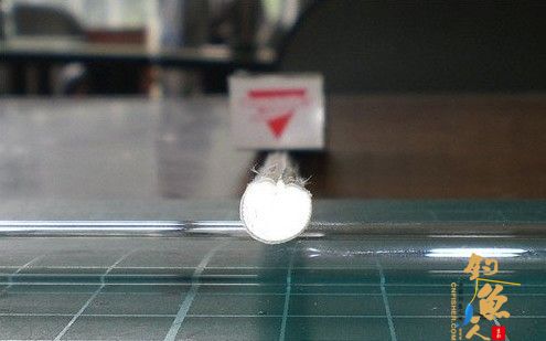 钓鱼人跟我一起自制孔雀羽浮漂(上)