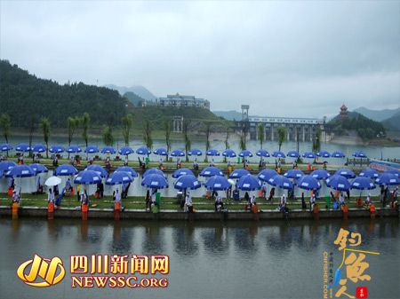 升钟湖钓鱼公开赛预赛(第二场) 3万元大奖落户湖南选手刘志强