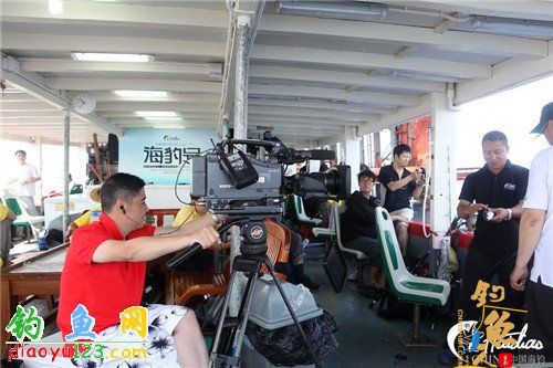 四海频道和CCTV拍摄组准备完毕