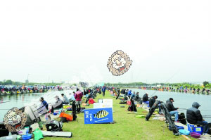 广州老友记钓鱼“贺岁” 在番禺亚运村钓鱼基地,有非常多的“钓友”汇聚