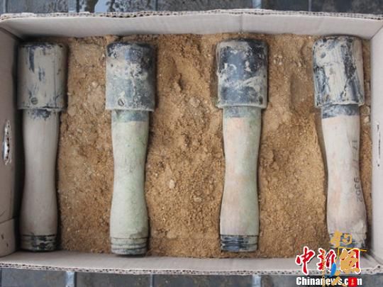 渔民捞鱼捞出4枚手榴弹 盐城民警妥善处置 TU图