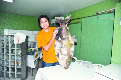 水底恐龙 想去看看吗？亚马逊河中捕获的奇怪大鱼