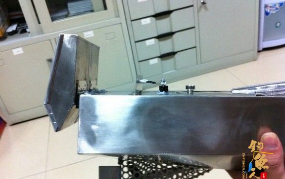 自制DIY超牛遥控打窝船 高手在民间 工科男伤不起啊