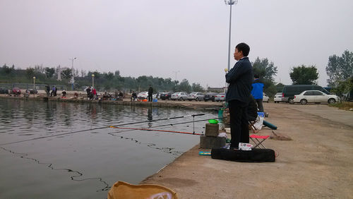 山东临沂联通庆员工钓鱼比赛激发员工热情