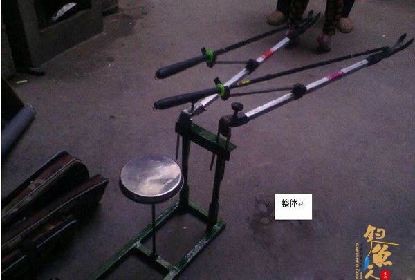 休闲野钓简易支架拉饵盘自制过程 全图 8P 