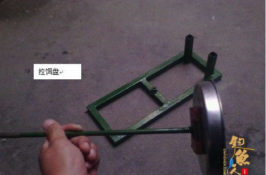 休闲野钓简易支架拉饵盘自制过程 全图 8P 