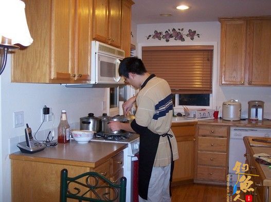 《今年春节我替爸妈下厨房》-中国钓鱼人网2014春节公益倡议