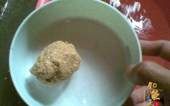 自制纯天然鱼饵,麸皮小鸡饲料雪花粉拉丝粉自配!