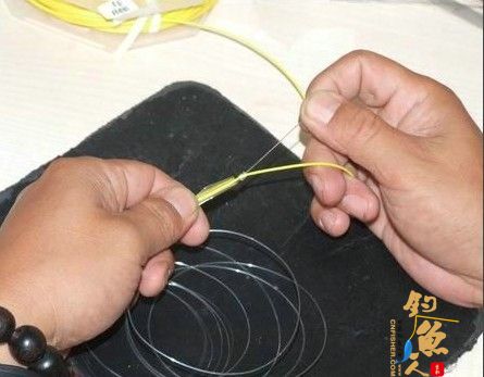 飞蝇钓主线和前导线是如何连接的？