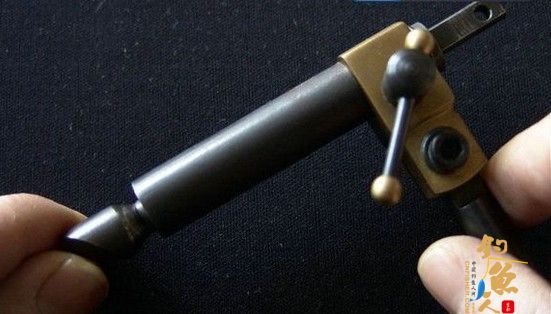 安装绑制钳钳头