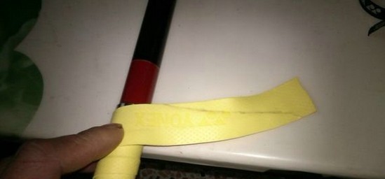 鱼竿吸汗带的缠绕方法