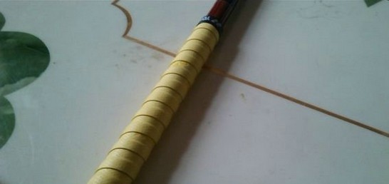 鱼竿吸汗带的缠绕方法