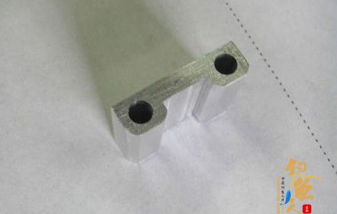 自制钓台用鱼竿支架