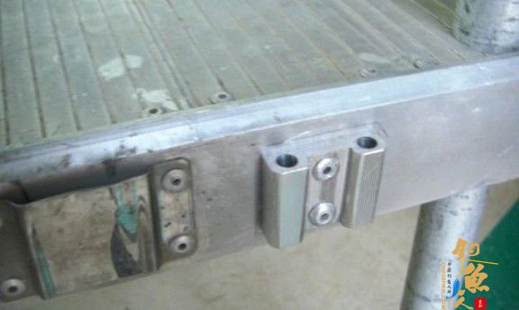 自制钓台用鱼竿支架