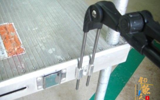 自制钓台用鱼竿支架