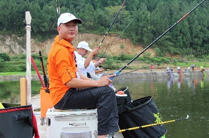 四川绵阳盐亭县第一届钓鱼大赛在西部水产园区成功举行