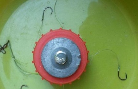 DIY渔具使用瓶盖制作翻版爆炸钩 最后成果