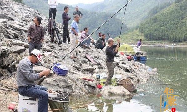 夏季江河钓鱼要选沟、汊、湾!-钓鱼经验分享好文