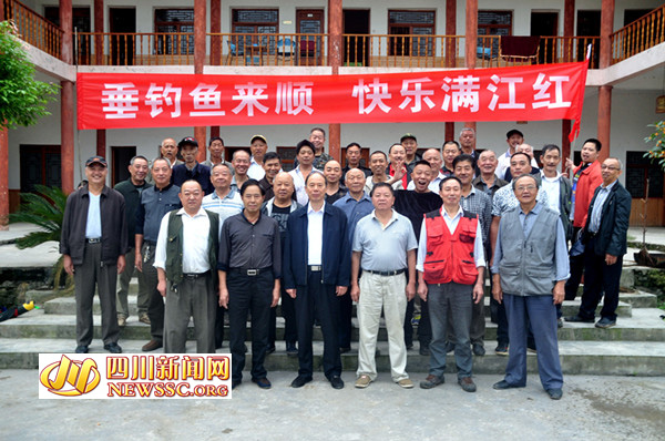 广安邻水县老体协开展 迎中秋 庆国庆钓鱼比赛