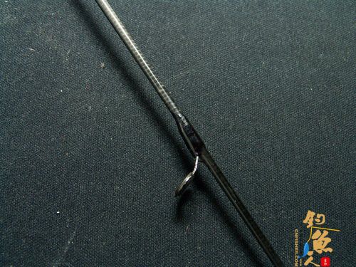 两种路亚竿导环绑线封胶的选择鱼使用技巧