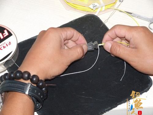 飞蝇备用线和主线的连接方法[图解]