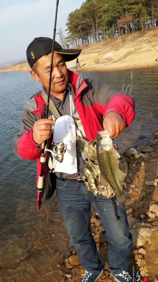 铜山湖路亚淡水鲈鱼的日记