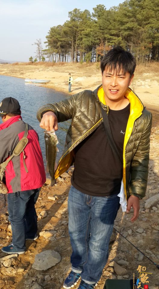 铜山湖路亚淡水鲈鱼的日记