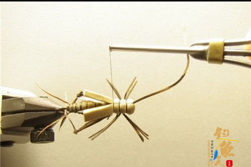 飞蝇钓中的浮式毛钩介绍与技巧