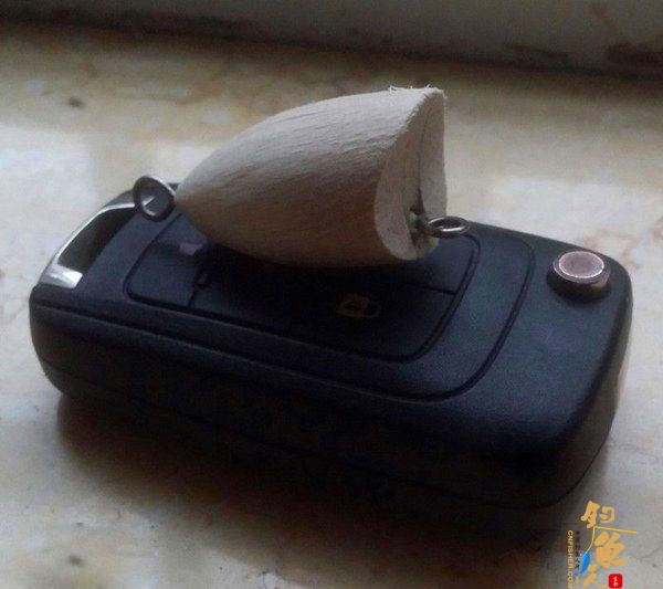 路亚diy小不点波趴拟饵的制作图解 整体一同细磨