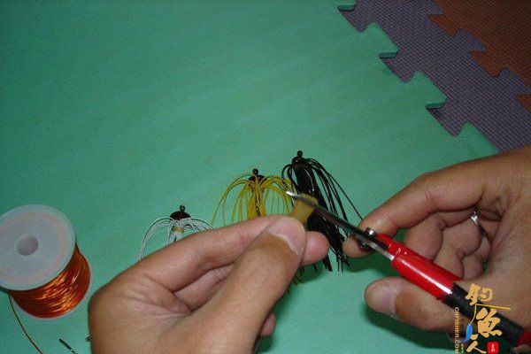 路亚胡须佬拟饵的DIY制作详解 15张图片