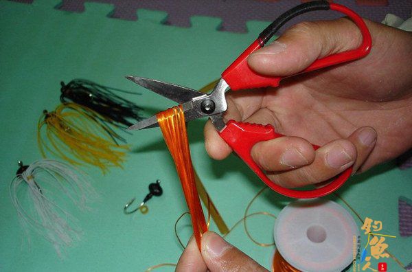 路亚胡须佬拟饵的DIY制作详解 15张图片