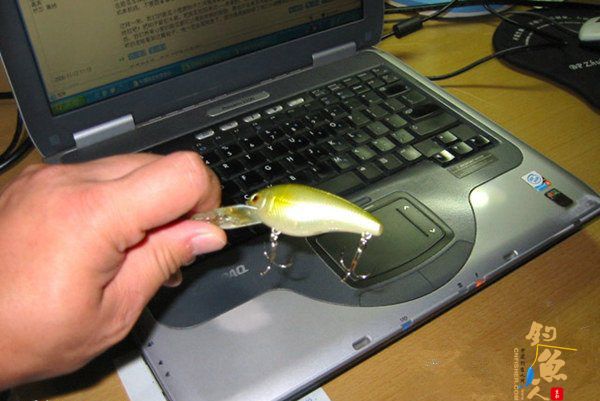 DIY改造路亚挂底永不消失的拟饵