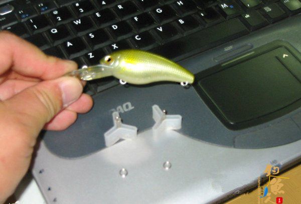 DIY改造路亚挂底永不消失的拟饵