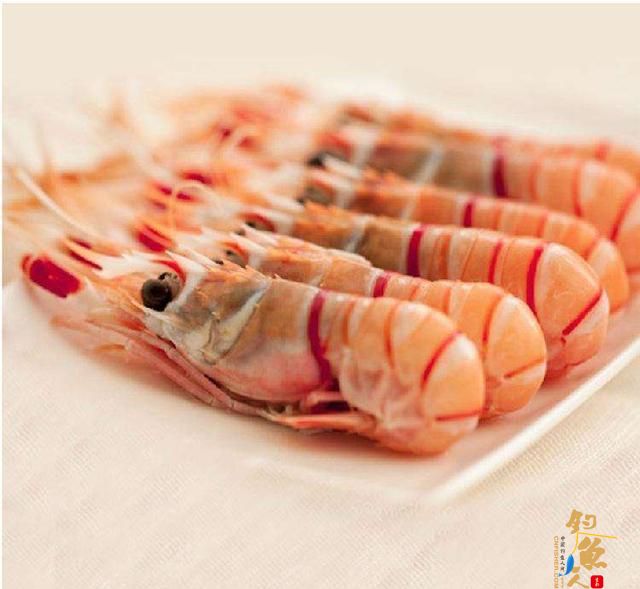 海钓远抛时，一种操作方法可以减少铅坠挂底的几率