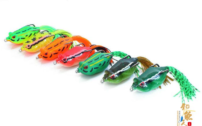 雷蛙的颜色对诱鱼有用么?面对五颜六色的蛙到底怎么选